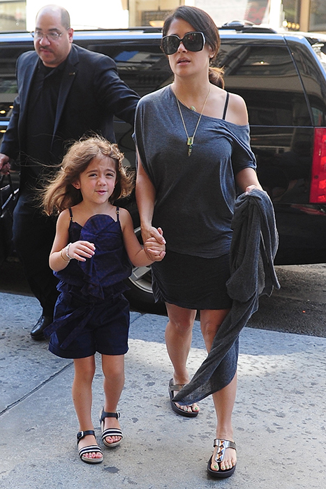 Απαγορευτικό για την κόρη της