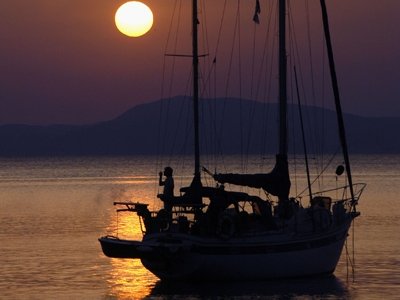 Σώοι οι επιβάτες του ιστιοφόρου