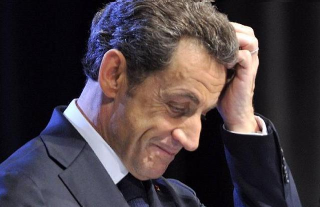 Έφοδος στους Σαρκοζί