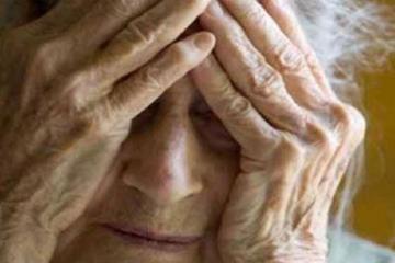 Βούτηξαν από ηλικιωμένη 5000€