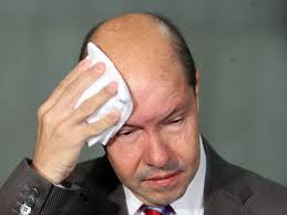 Τον έδιωξαν γιατί τα “έπαιρνε”