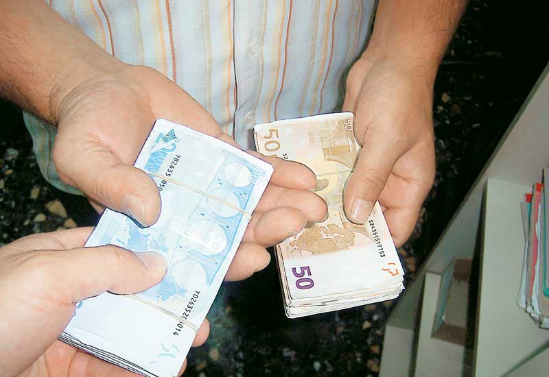 Εξαπάτησαν ηλικιωμένο στον Πύργο