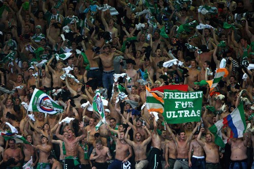 Τώρα-Επιτέθηκαν σε οπαδούς της Ραπίντ