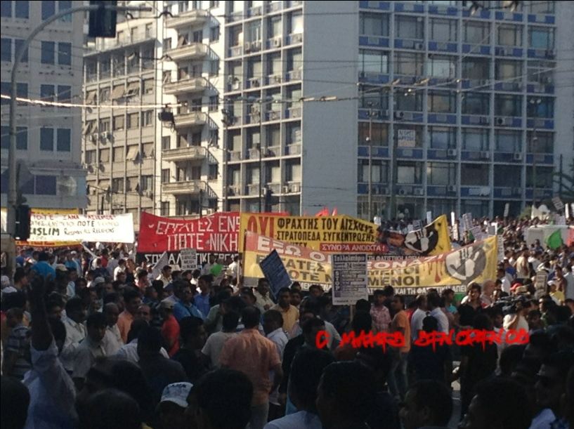 Τώρα-3.000 άτομα στην Ομόνοια