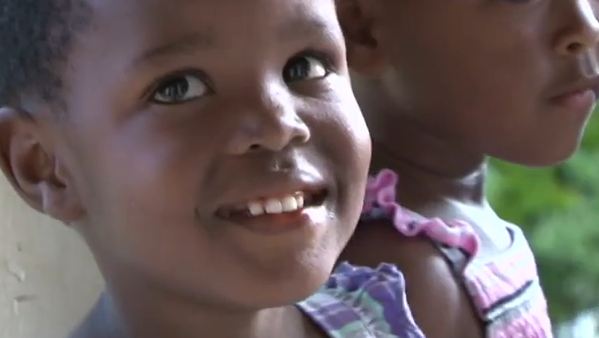 Για ένα παιδικό χαμόγελο