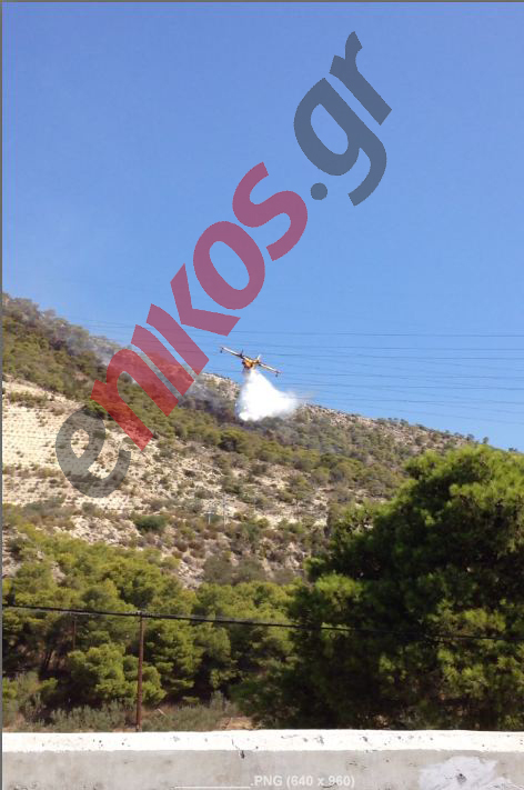 Φωτογραφία από τη φωτιά στην Κόρινθο