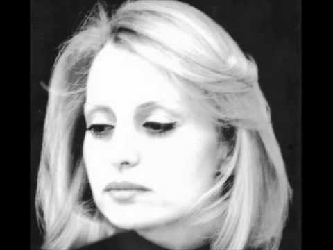 Σαν σήμερα “έφυγε” η Β.Μοσχολιού