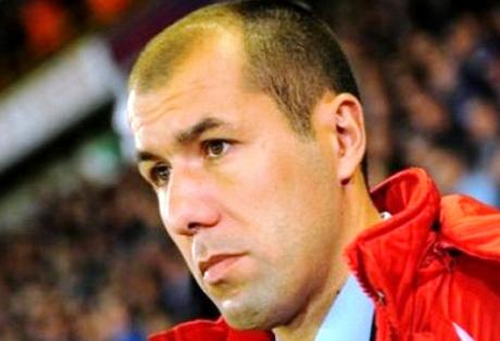 Ξεκινά ο Θρύλος