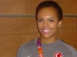 Προκλητική η Τουρκάλα αθλήτρια