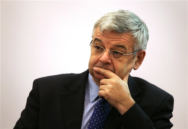 Επίθεση Φίσερ στη Μέρκελ