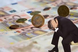 Και μείωση μισθών…