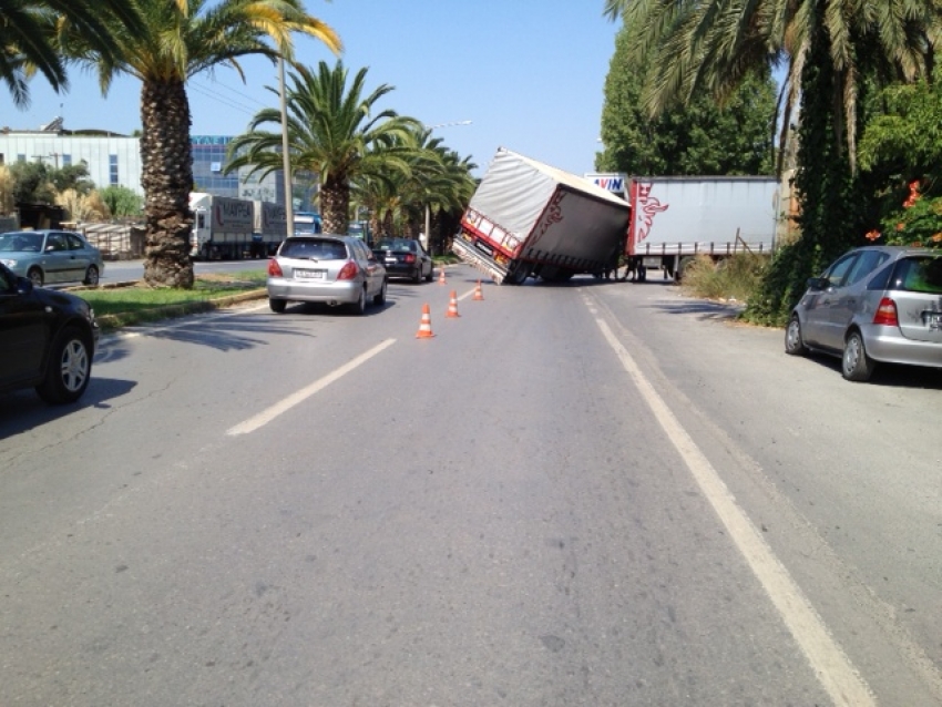 Νταλίκα “έκλεισε” την…Καλαμάτα