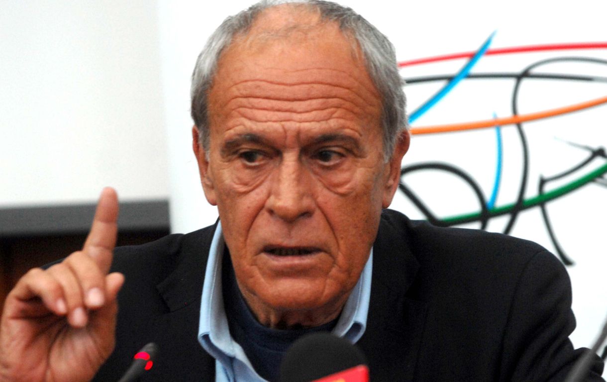 Ποιοι πρέπει να ζητήσουν συγνώμη;