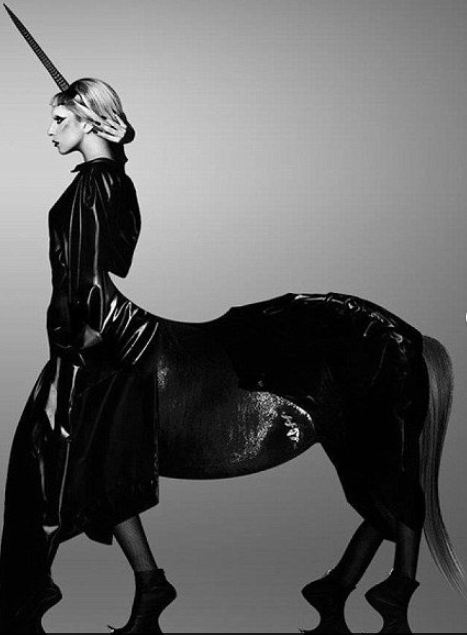 Η Gaga… Κένταυρος