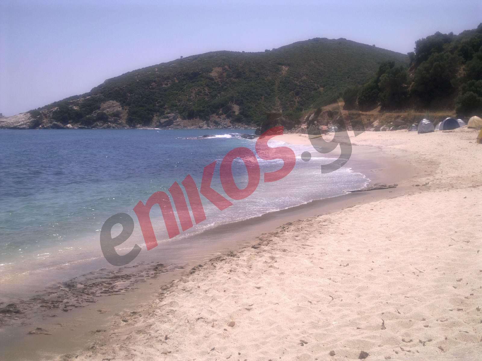 Η παραλία μετά τη φωτιά