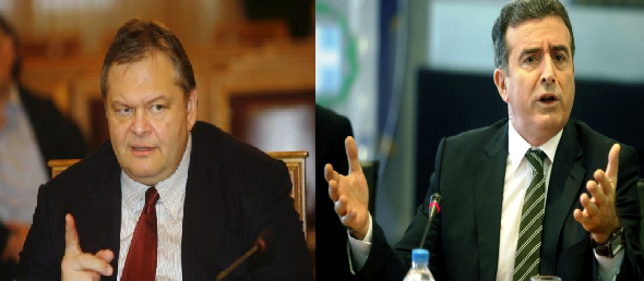 Μένει ο Χρυσοχοΐδης