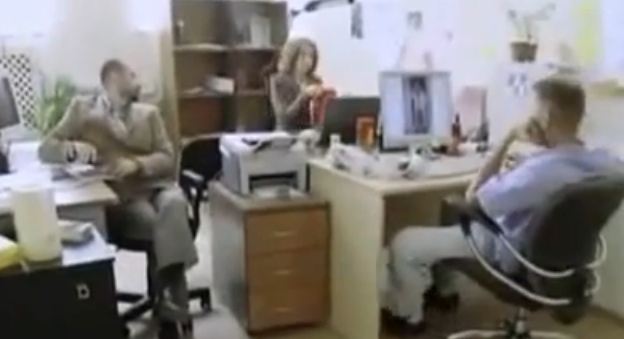 Πώς να εξαφανιστείτε σε 5”