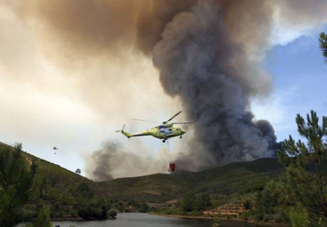 Εγκαταλείπουν τα σπίτια τους