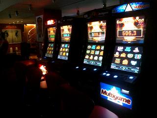 Ξεφυτρώνουν συνεχώς μίνι καζίνο