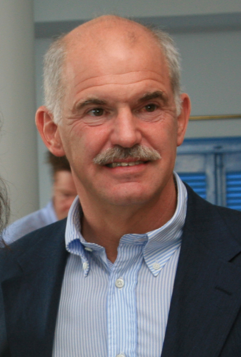 Ξανά πρόεδρος ο Παπανδρέου