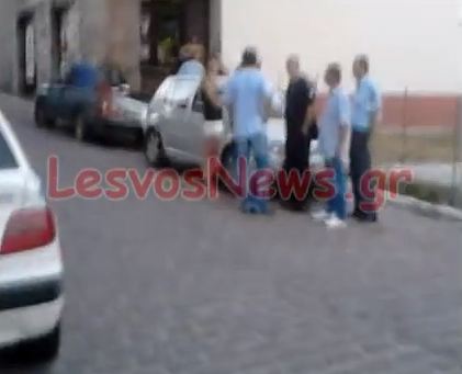 Έπεσε νεκρή στο πεζοδρόμιο