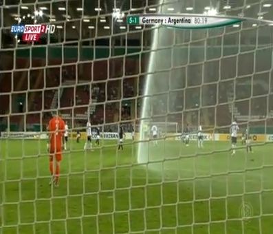 Και ξαφνικά άρχισε το…πότισμα