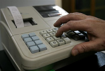 Απόδειξη; Ούτε καν μηχανή…