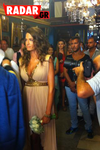 Λαμπερός γάμος για την Εύα