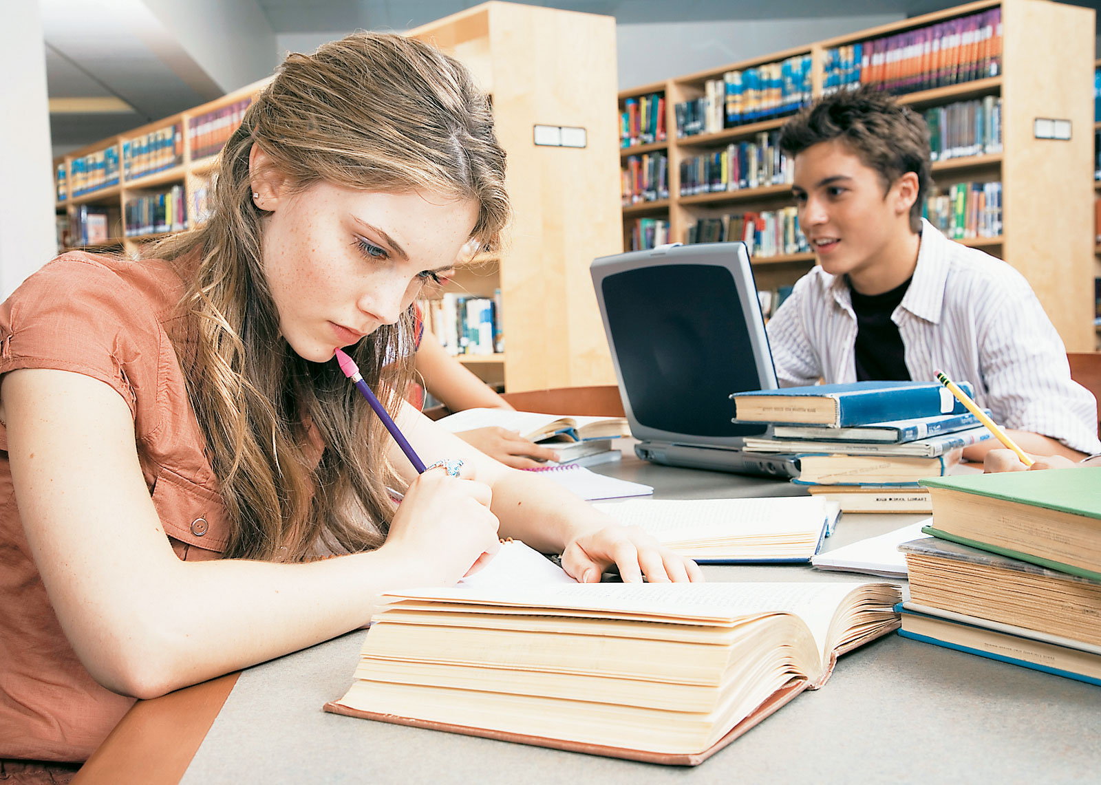 Πιο φθηνό το ανοικτό Πανεπιστήμιο