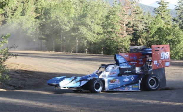 Απίστευτο ατύχημα στο Pikes Peak