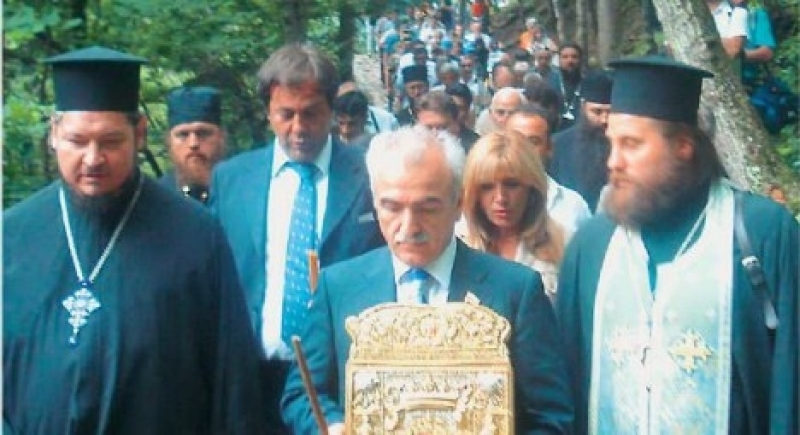 Στη Παναγία Σουμελά με ελικόπτερο