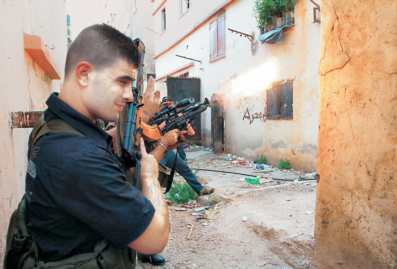 Απειλούσε να ανατινάξει κτίριο