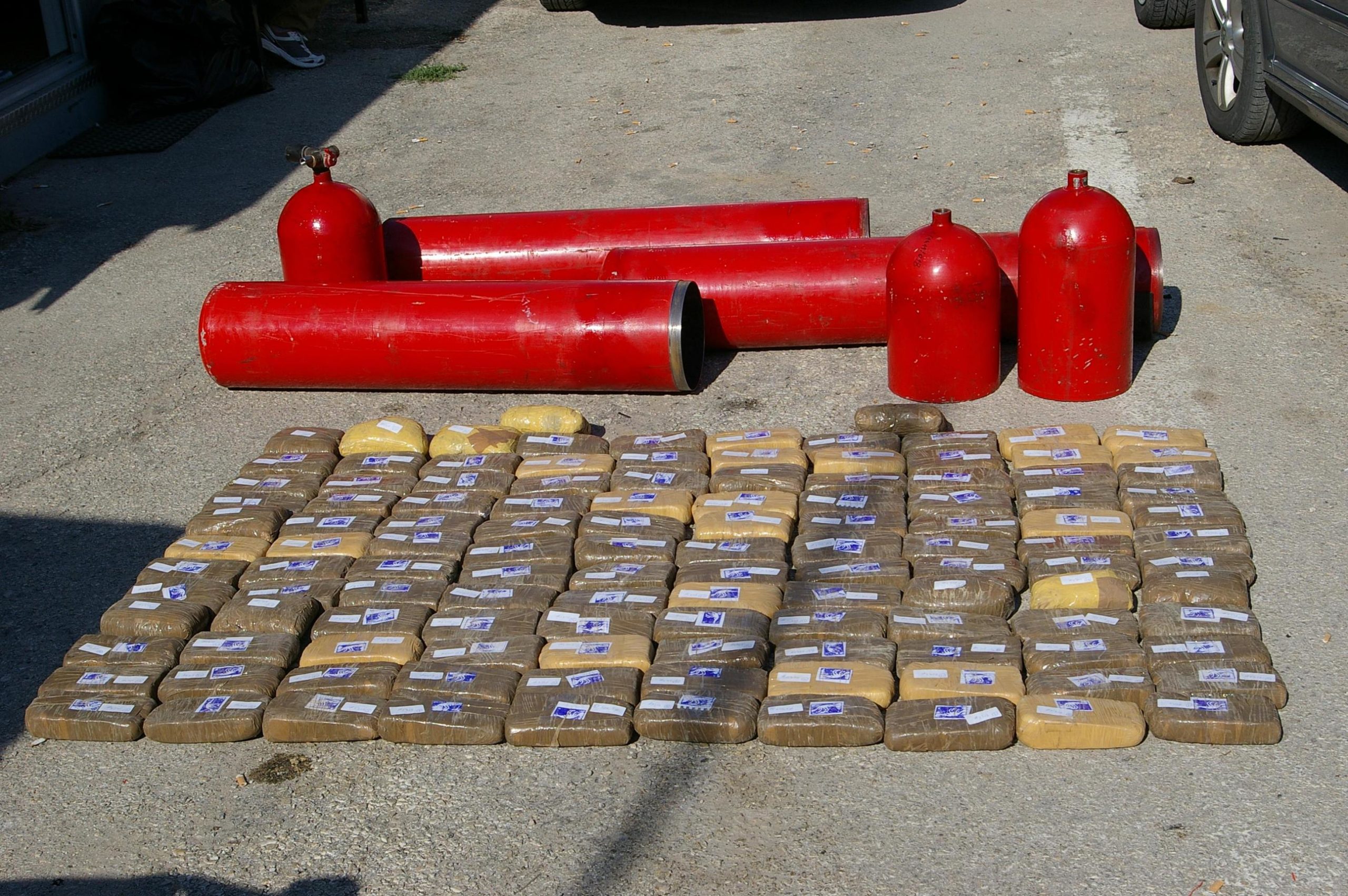 Φιάλες υγραερίου γεμάτες ηρωίνη