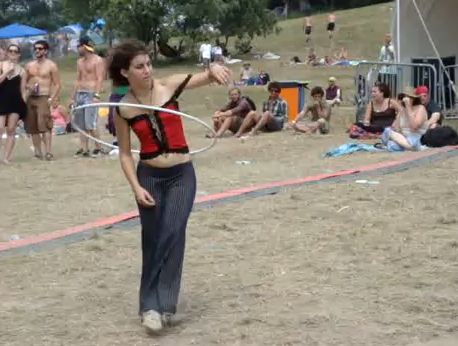 Ειδική στο χούλα χουπ!