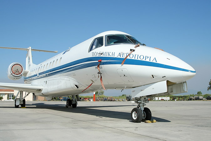 Στο…σφυρί τα VIP