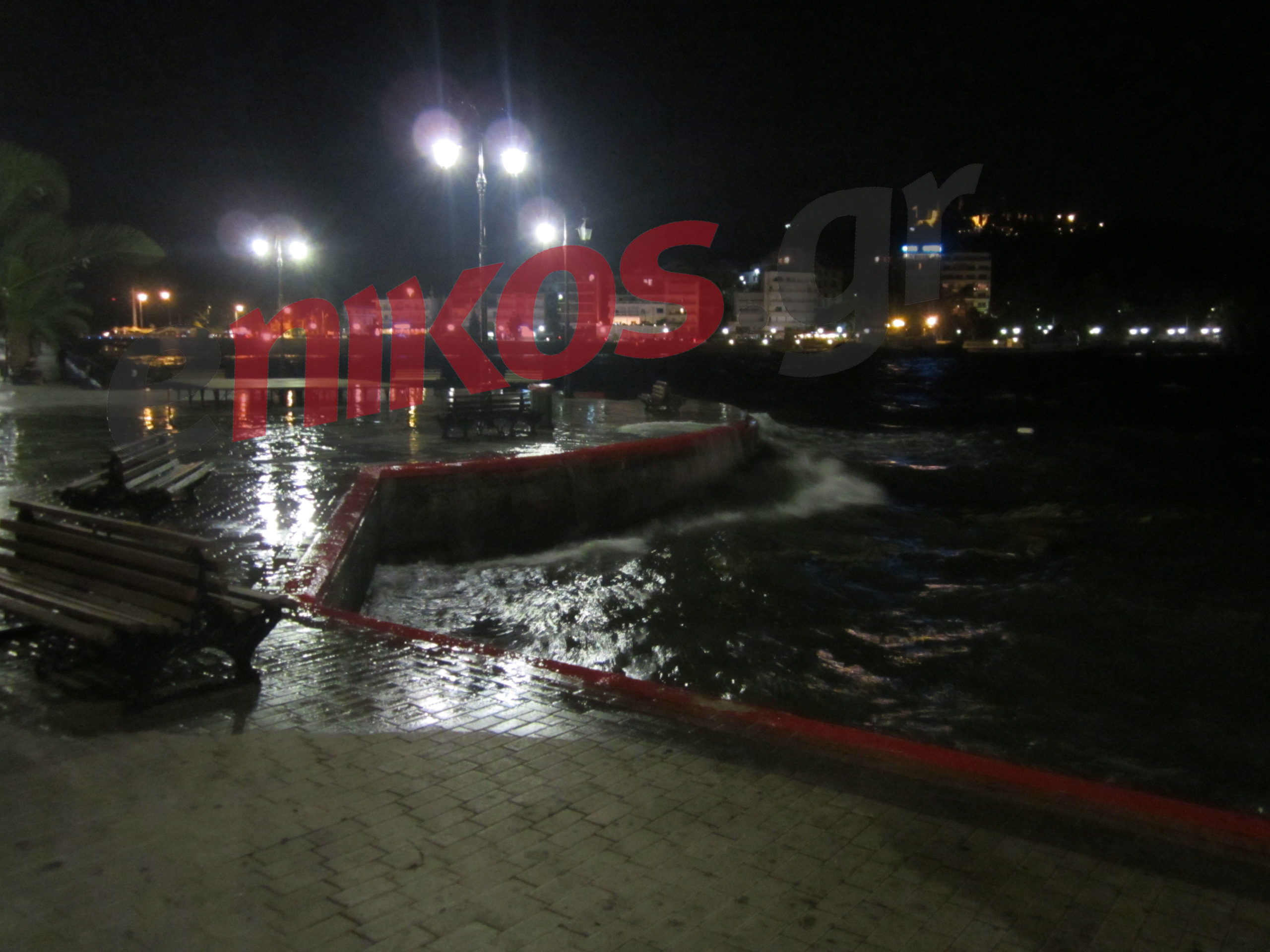 Ζημιές λόγω ανέμων στη Χαλκίδα