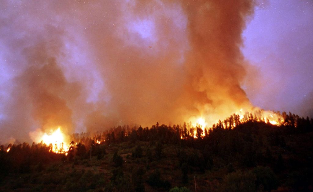 4.700 “πρόσφυγες” λόγω πυρκαγιών