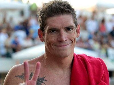 Ο Σ. Γιαννιώτης σημαιοφόρος