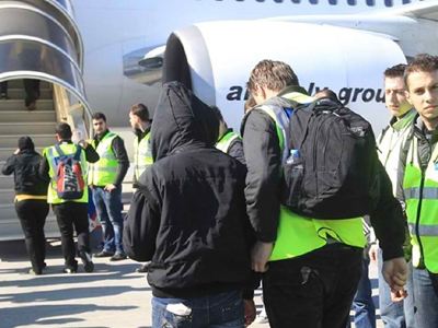 Επιστροφή 32 αλλοδαπών