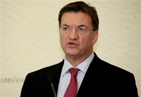 Φεύγει ο Πέτρος Ευθυμίου