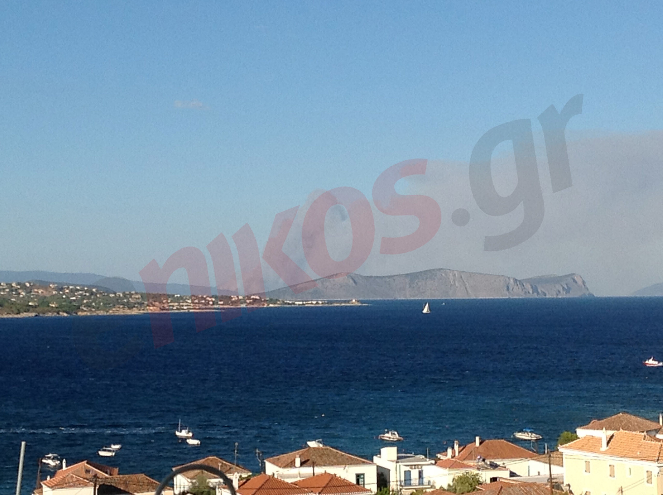 Τώρα-Φωτό από τη φωτιά στην Τροιζηνία