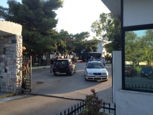 Φωτογραφίες από την επιχείρηση “Ξένιος Δίας” στην Κόρινθο