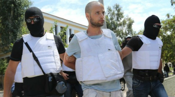 Τώρα-Απολογείται ο Τάσος Θεοφίλου