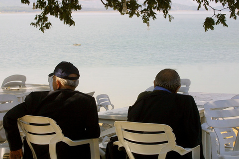 Εξαπατούσαν ηλικιωμένους