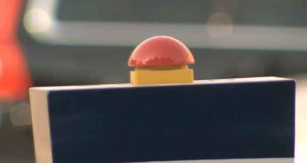 Εσείς θα πατούσατε το κουμπί;