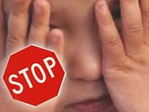 Έδινε σε ανήλικες dvd με πορνό