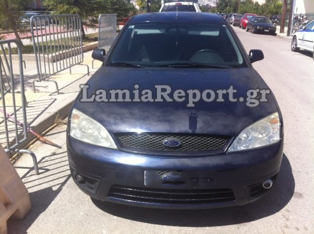 Το παράτησαν στη μέση του δρόμου