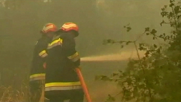 Υπό μερικό έλεγχο η πυρκαγιά