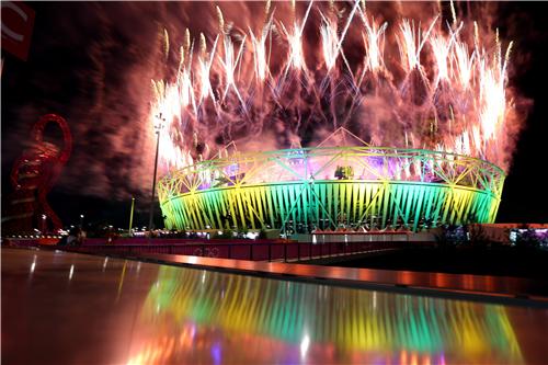 Η αυλαία έπεσε