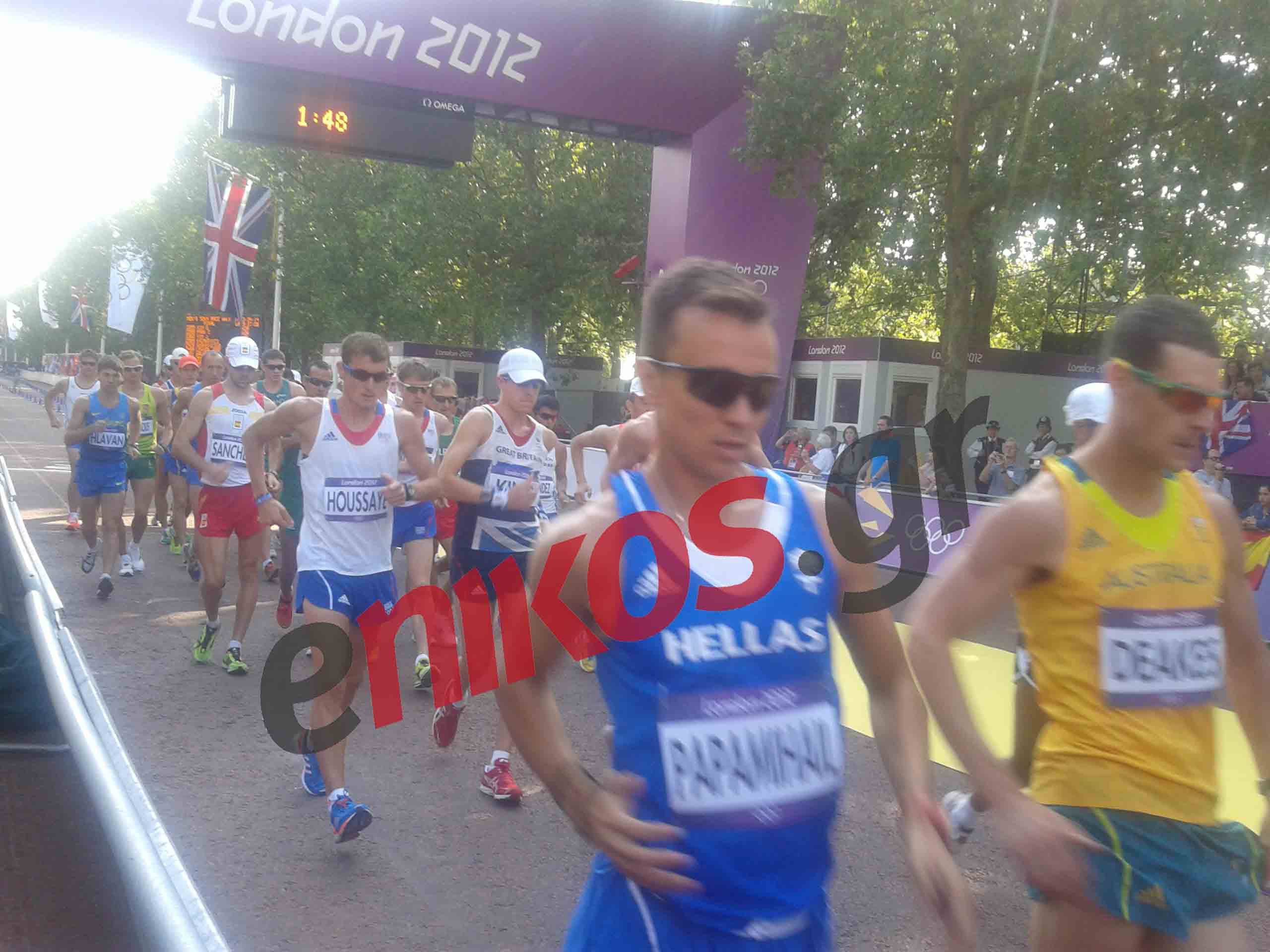 Δίπλα στον Αλέξανδρο